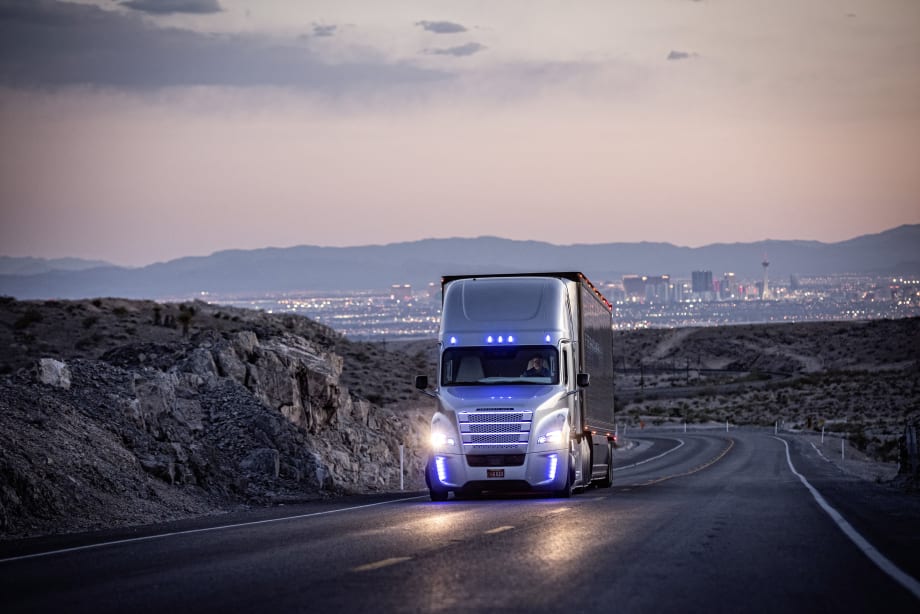 Freightliner unveils autonomous truck