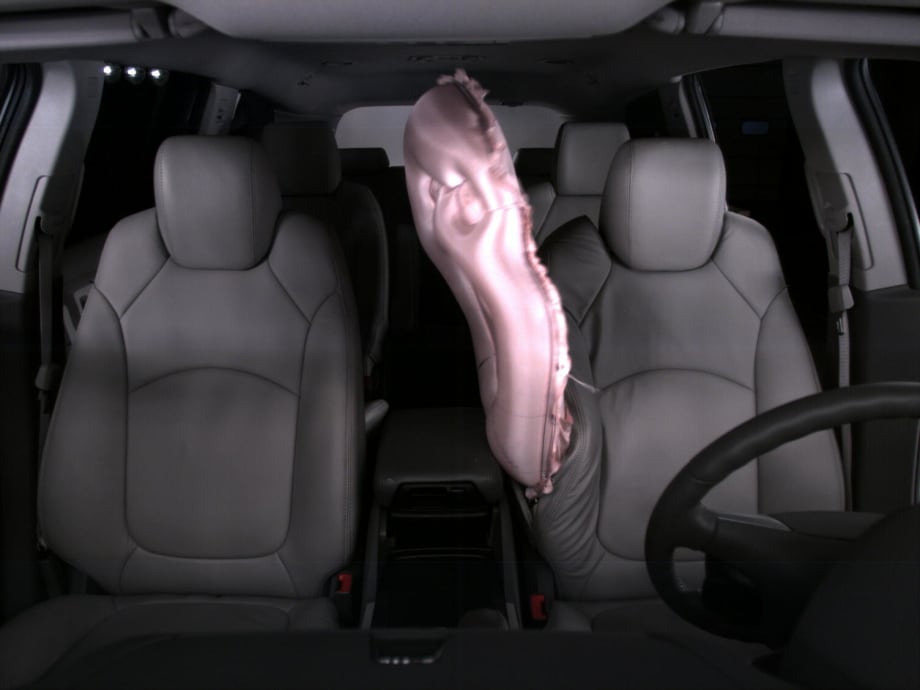 GM to Introduce Front Center Airbag on MY-2013 Acadia, Enclave, and Traverse