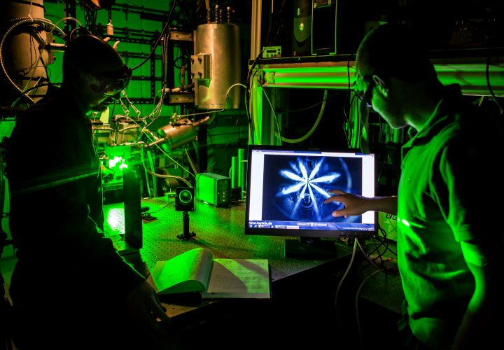 GM Extends Research Pact With Univ. of Michigan