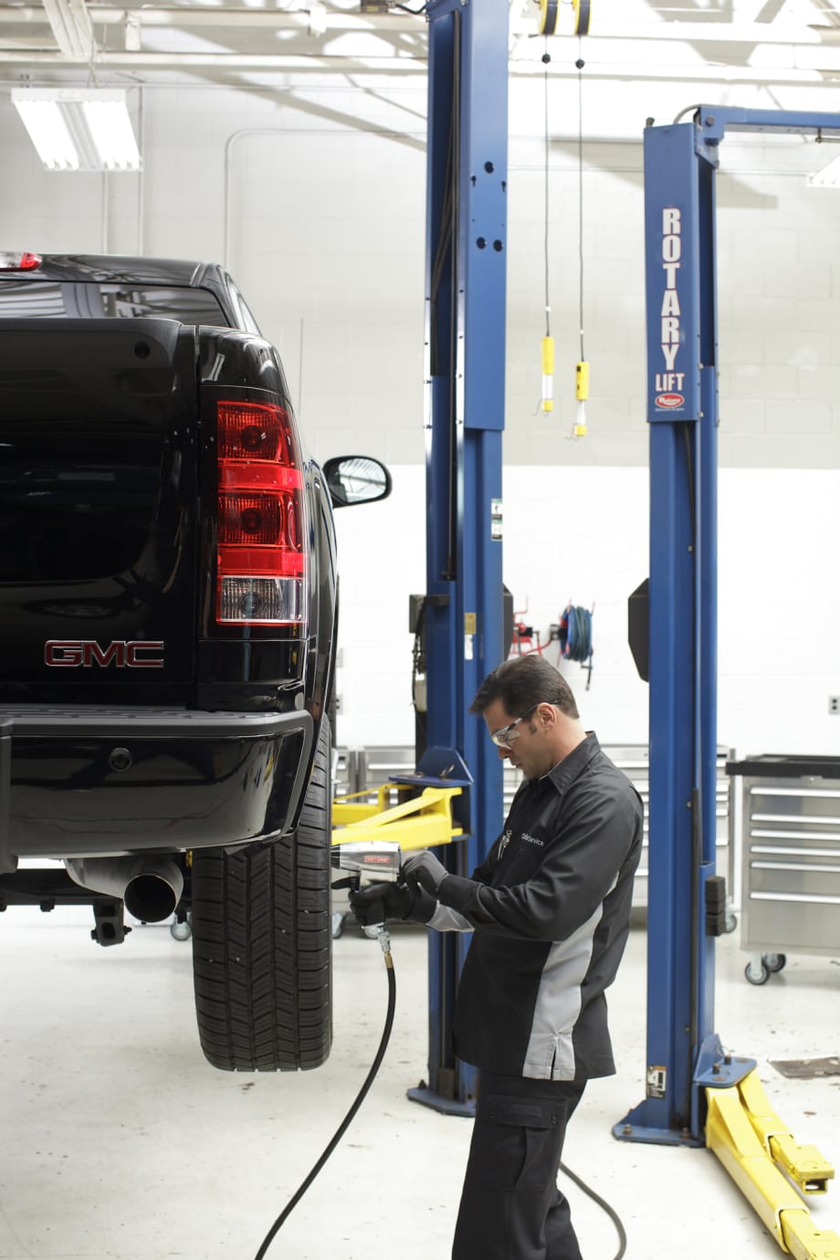 GM Offers 'Pro Grade Protection' for 2013 GMC Sierra 1500