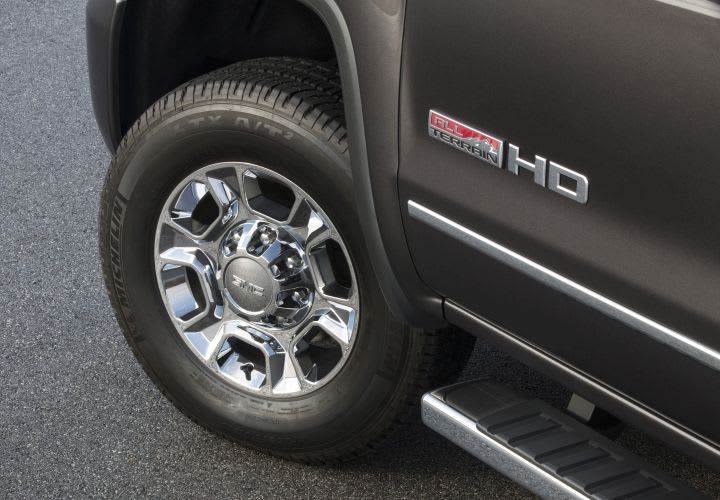 Off-Road Variant of GMC Sierra HD Truck Introduced