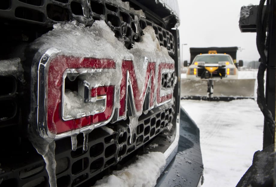 GMC Sierra HD Pickup Offers Plow Prep Package
