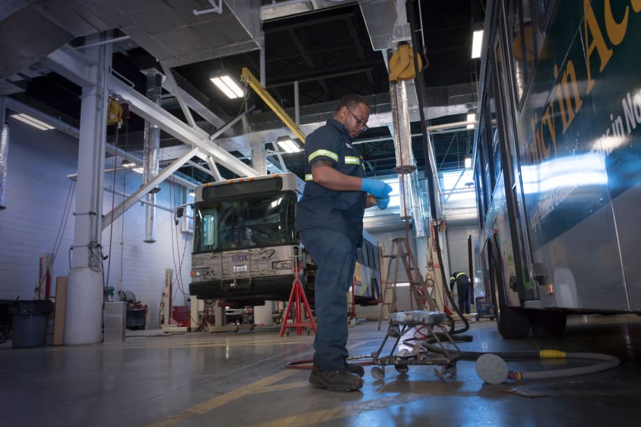 How Smart Tech Can Help Boost Transit Fleet Reliability