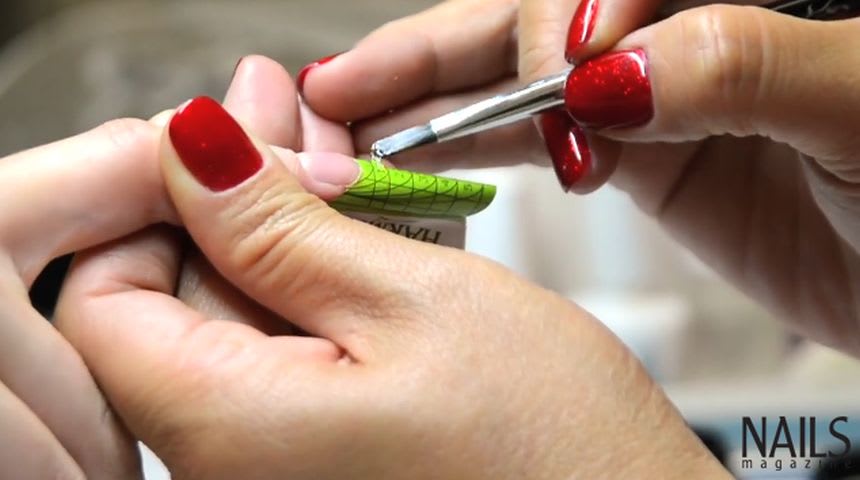 Troubleshooter: Classic Gel French - Part 1 of 4 - Applying Builder