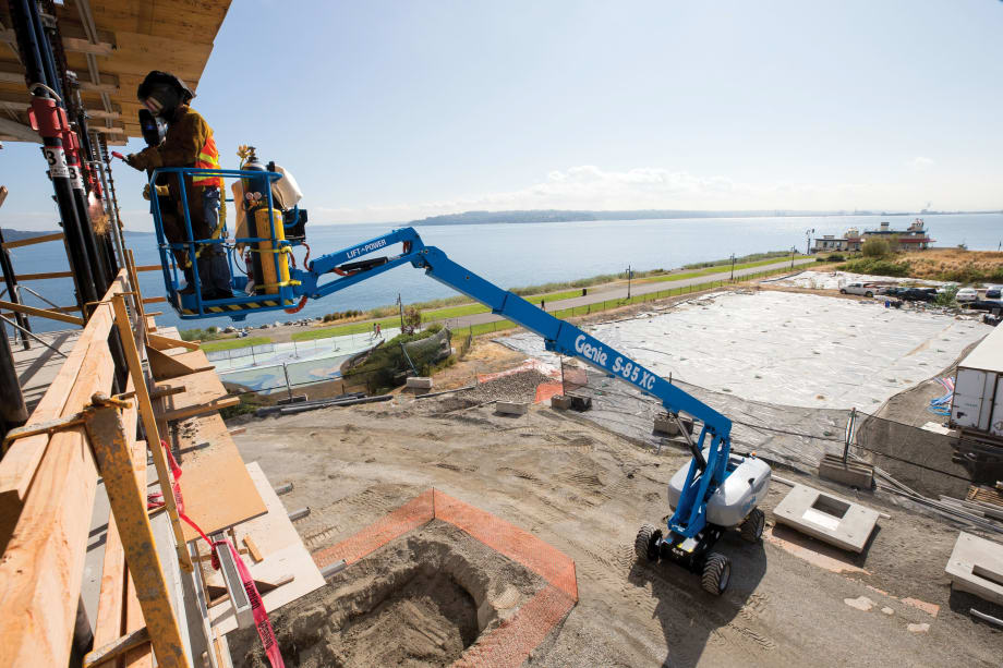 Genie Introduces Four New Extra-Capacity Booms