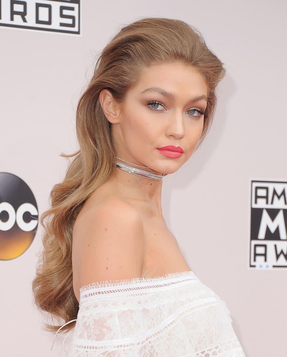 2016 AMA Trends: High Ponytails, Long Length and Berry Lips