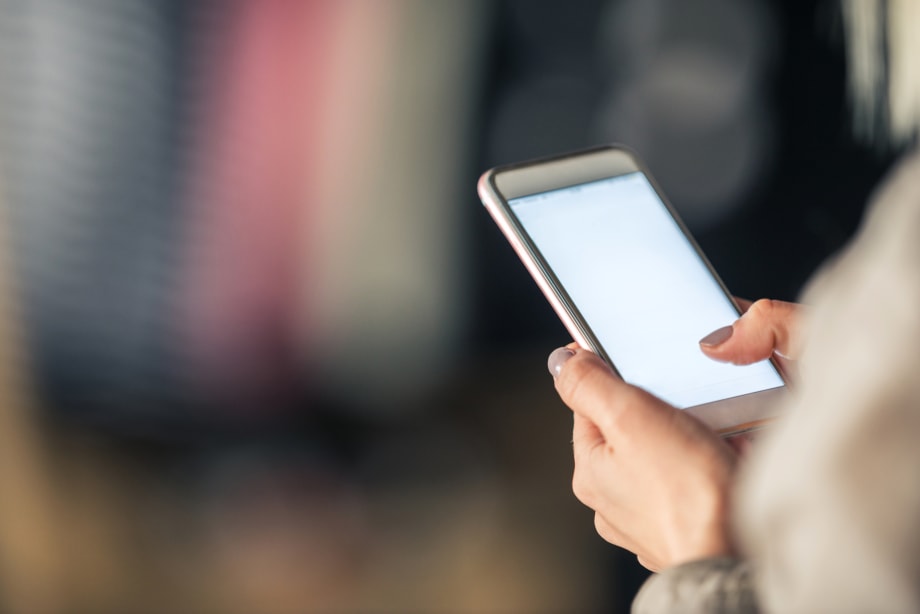 Five Smart Things You Can Do with Your Guest’s Smartphone