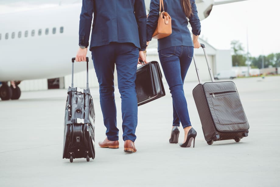 5 Ways to Prevent Swollen Feet While Travelling