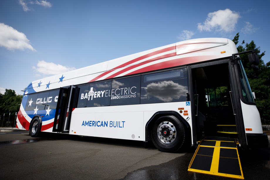 GILLIG unveils new 40-foot battery electric bus