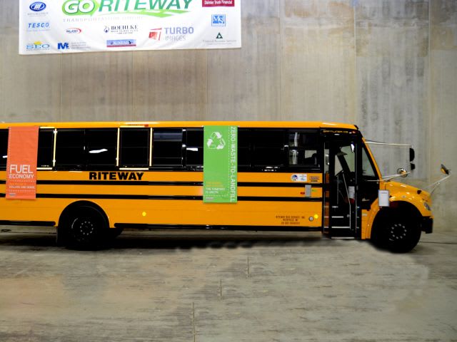 School Bus Operator Go Riteway Awarded for Clean Fuel Use