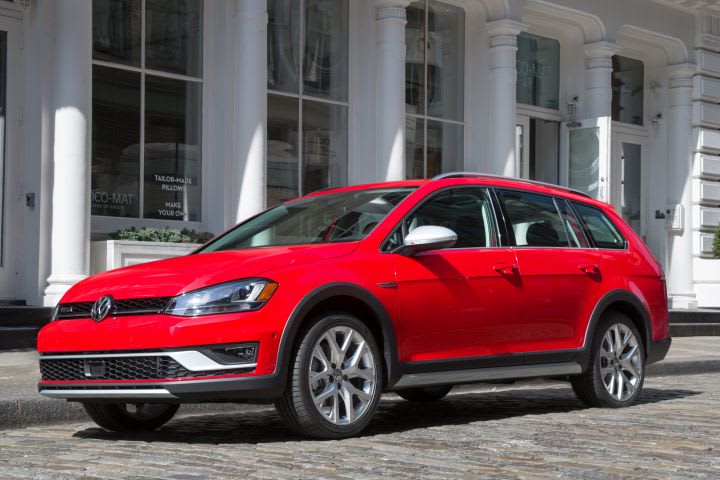 VW Introduces AWD SportWagen-Based Golf Alltrack