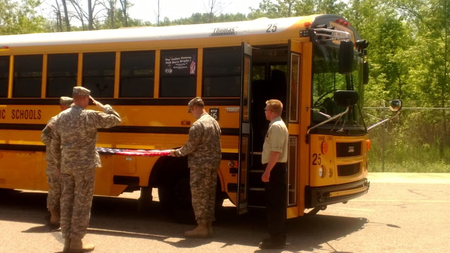 District decals buses to honor fallen alumni soldiers