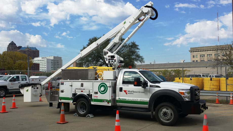 Iowa Utility Cuts Idling With Altec PTO System