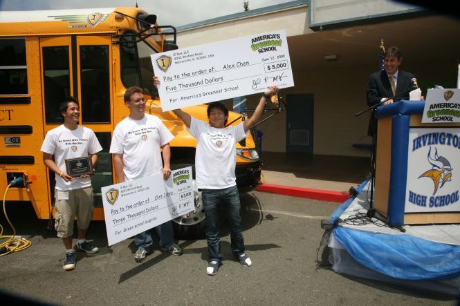 IC Bus in search of America’s Greenest School