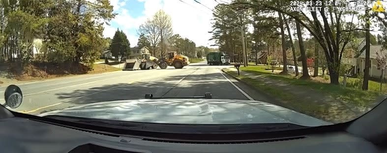 Video: Georgia Officers Pursue Man on Stolen Front Loader