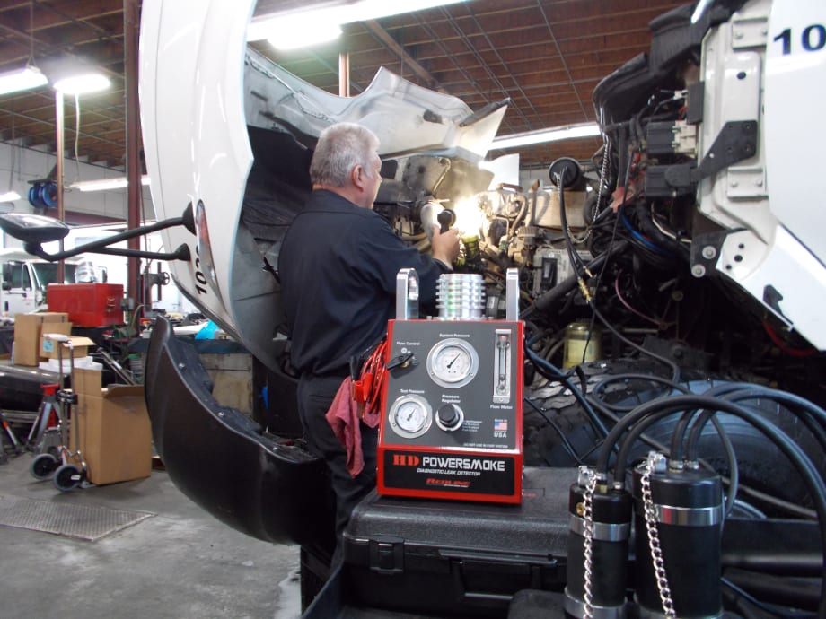 HD PowerSmoke Tester Helps Find Air, Exhaust Leaks