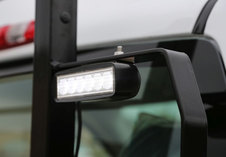 S595 Skid-Steer Loader 