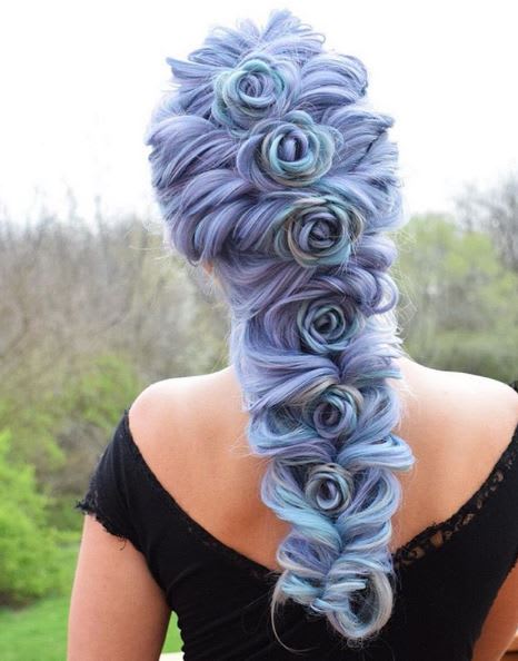 Aloxxi's New Bombshell Volumizing Grip Styler Gives Hair a Soft, Touchable Finish