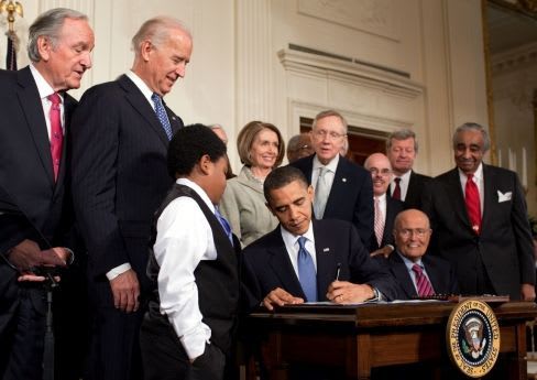 Contractors give varying outlooks on healthcare bill