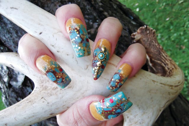 Lucky Charms: Nail Art with Style and Charm