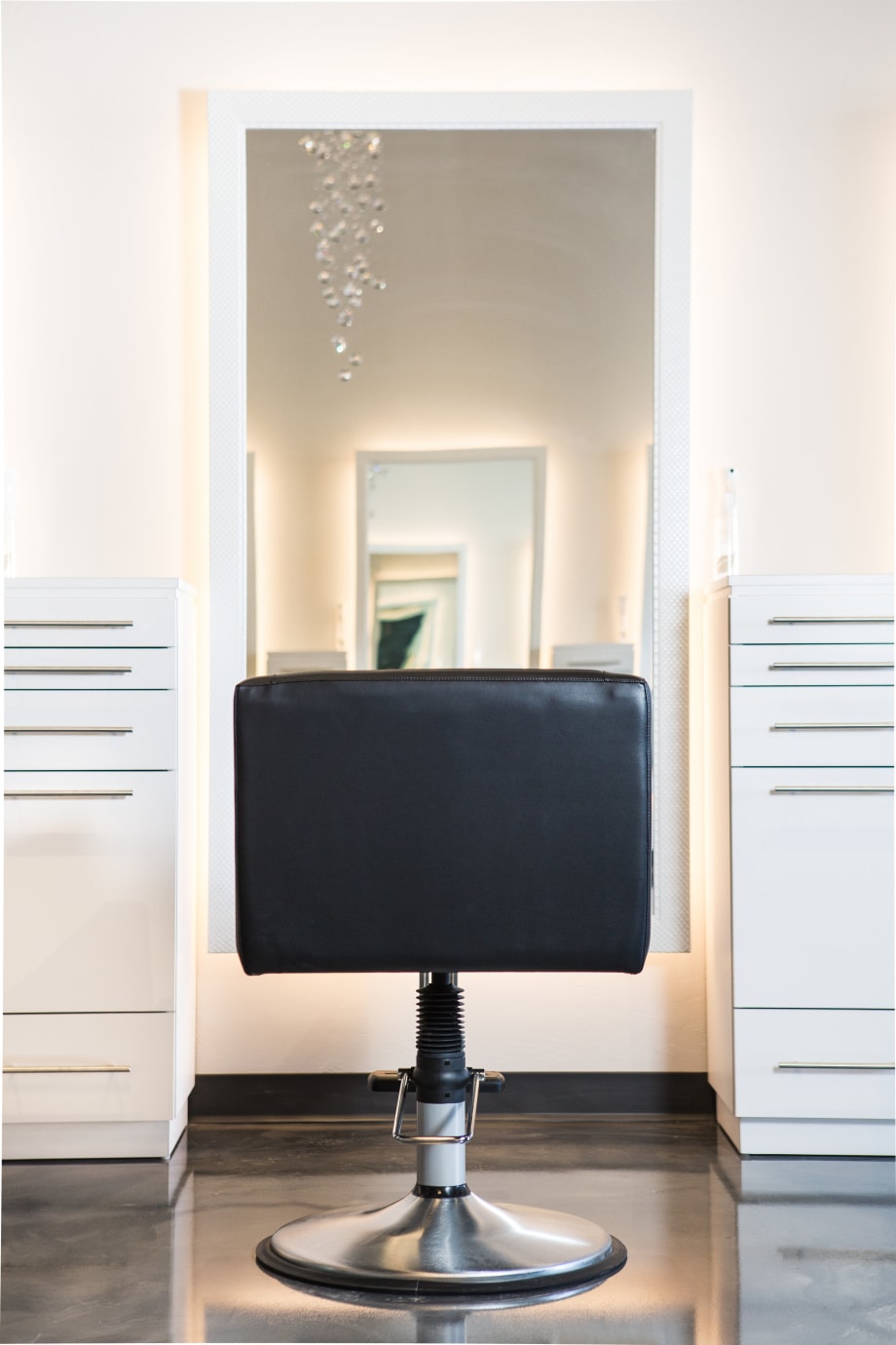 Salons of the Year 2017: Hermosa Salon