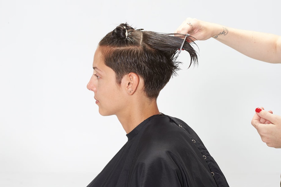 Elegant Edge: Clipper Cut Women