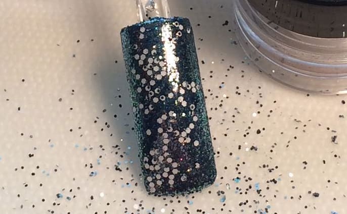 Easy Sparkling Night Sky Nail Art