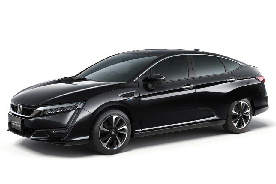 Honda's Fuel Cell Sedan Now Available in Japan