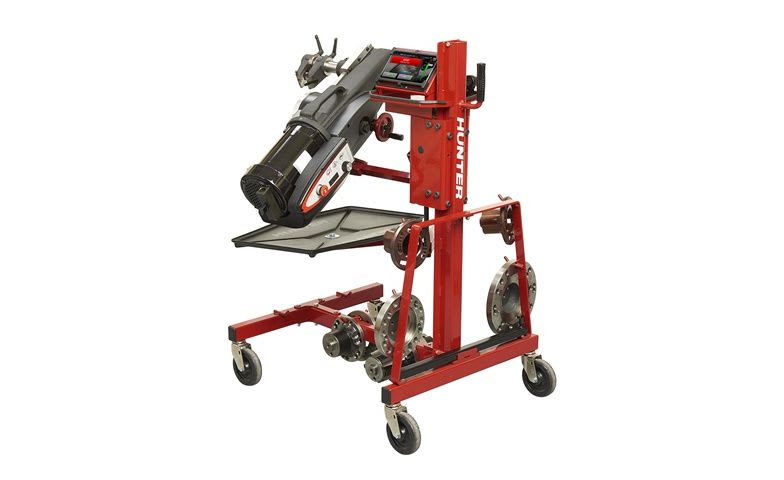 Hunter Introduces Center-Clamp Tire Changers