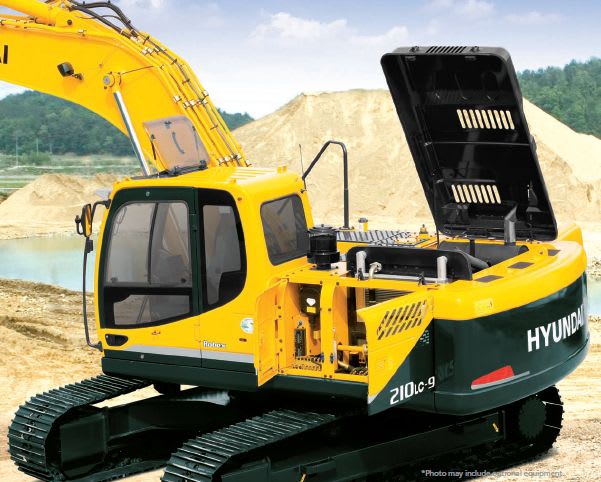 Mid-Size Series 9 Excavators
