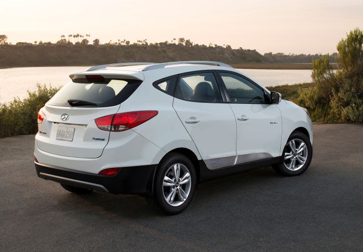 First Mass Market Hydrogen Car Rolls Onto U.S. Roads