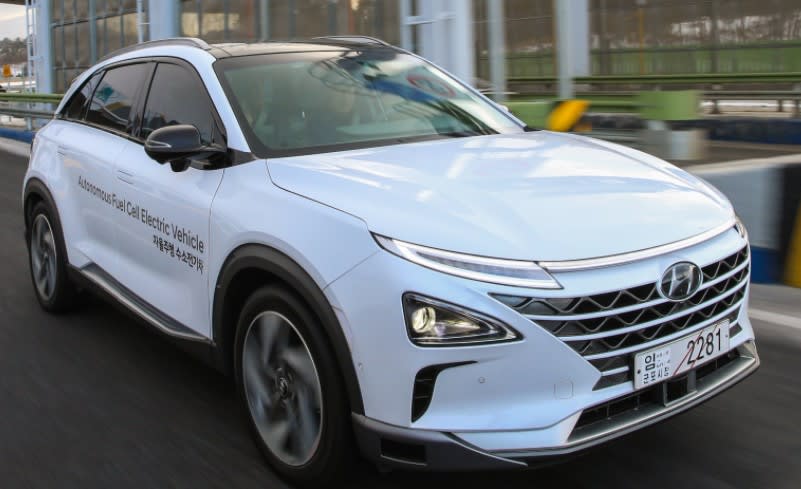 Hyundai's Next-Gen Fuel Cell Vehicle: 378 Miles