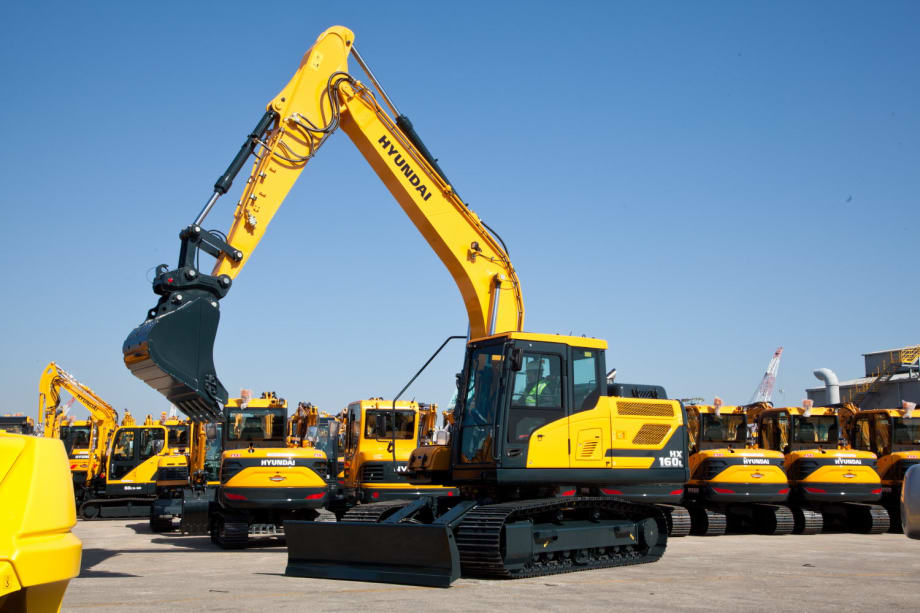 HX160L and HX180L Excavators