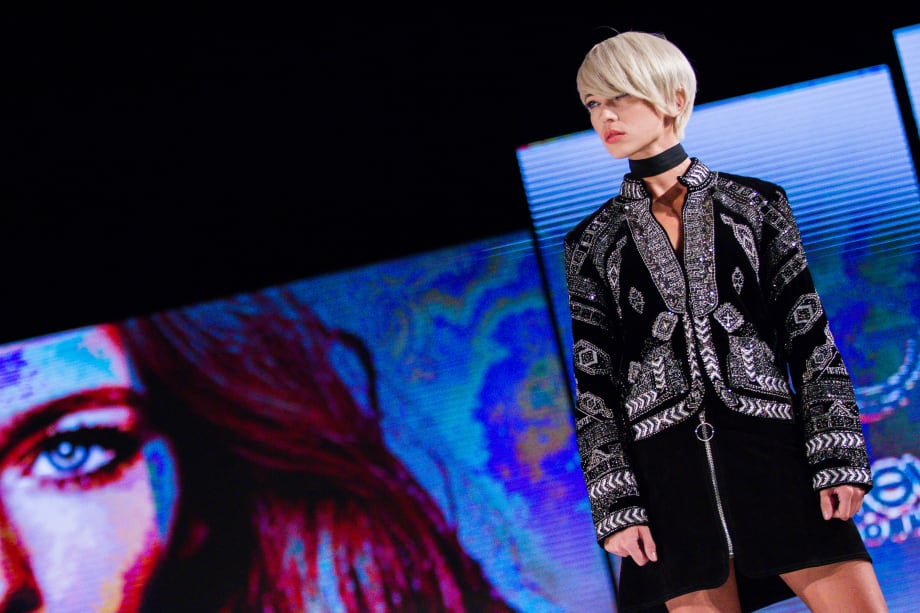 Simply Stunning: Lifestyle Cuts, Color and Styling