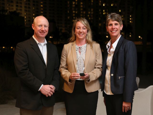 IC Bus Honors School Bus Dealer of the Year for 2017