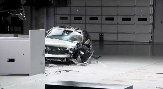 Acura TL, Volvo S60 Draw Top Ratings in New IIHS Frontal Crash Test