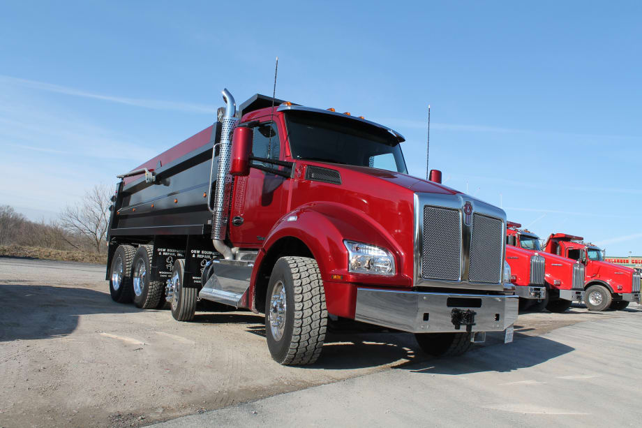 Kenworth T880 Dump Truck