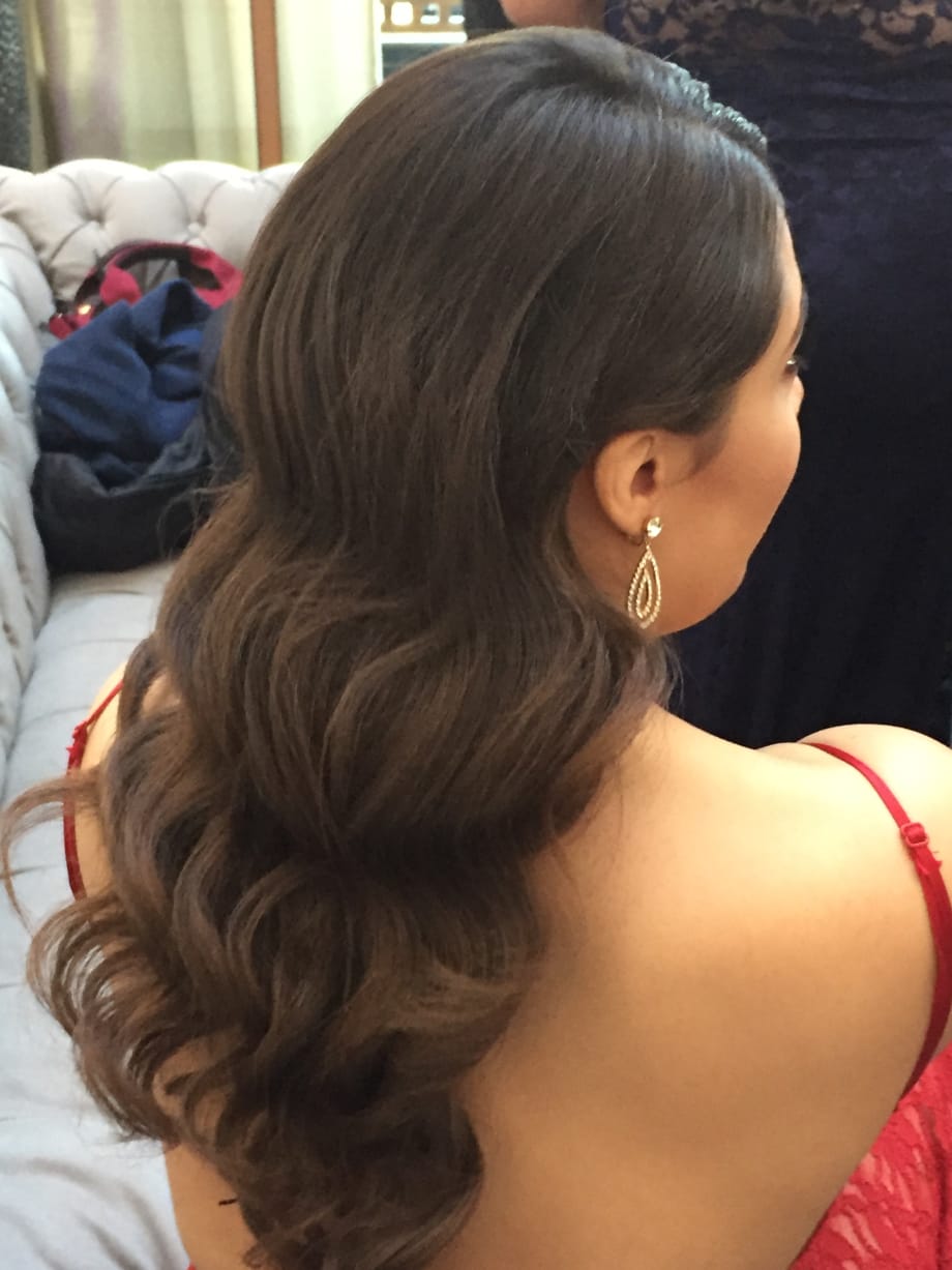 Paul Mitchell Future Professionals Prepare Students for the Prom with Makeovers and Mentoring