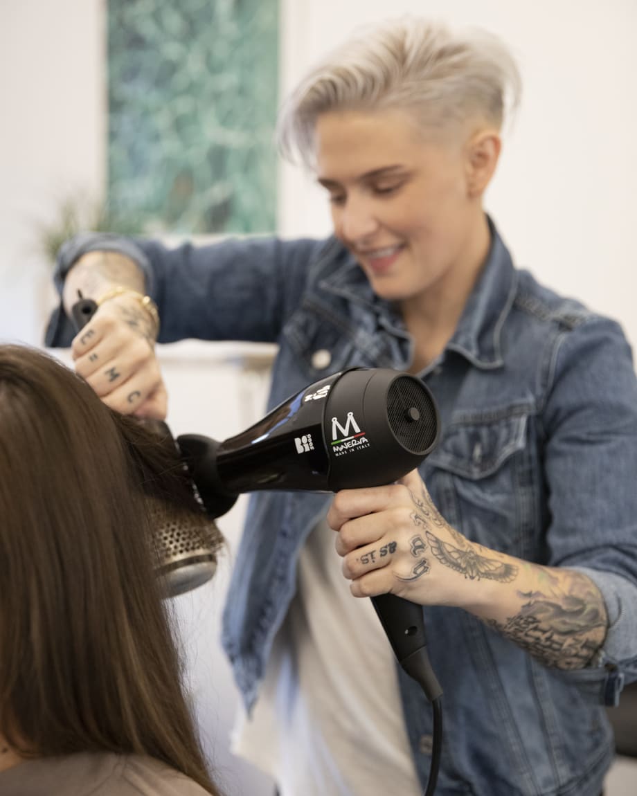 Win the $200 Minerva BI-5000 Blow Dryer