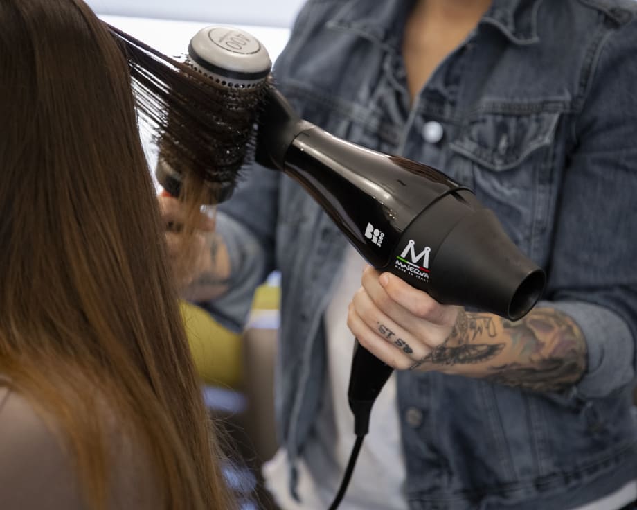 Win the $200 Minerva BI-5000 Blow Dryer