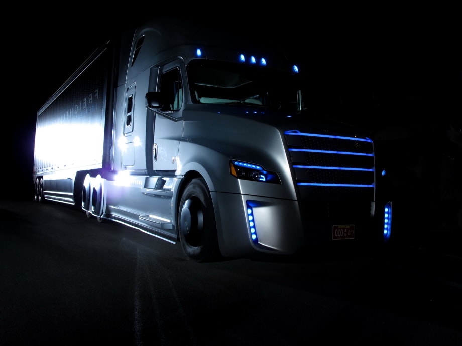 The Autonomous Truck Comes to Life [Video]