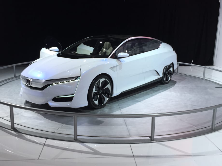 Honda to Introduce EV, Plug-In Hybrid by 2018