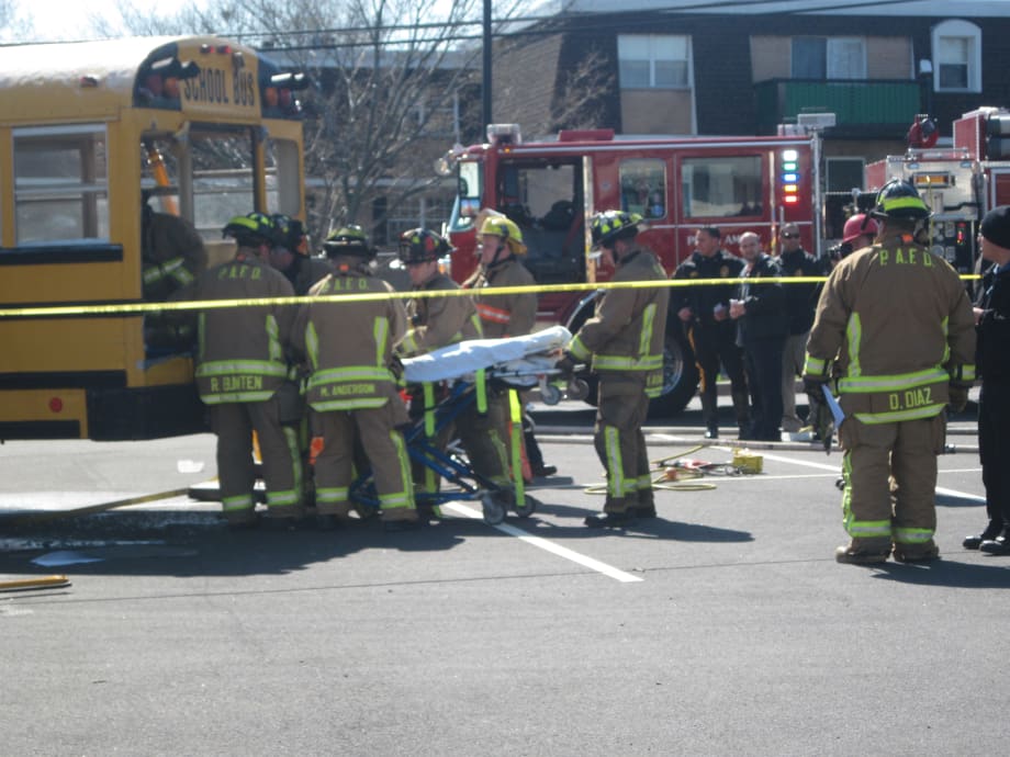 New Jersey district boosts training with bus crash drill