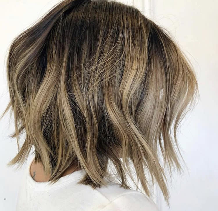 Perfect Instagram Poses for Hair Posts by @heyelizabethfaye