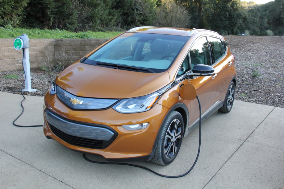 Chevrolet Rolling Out Bolt EV in Waves