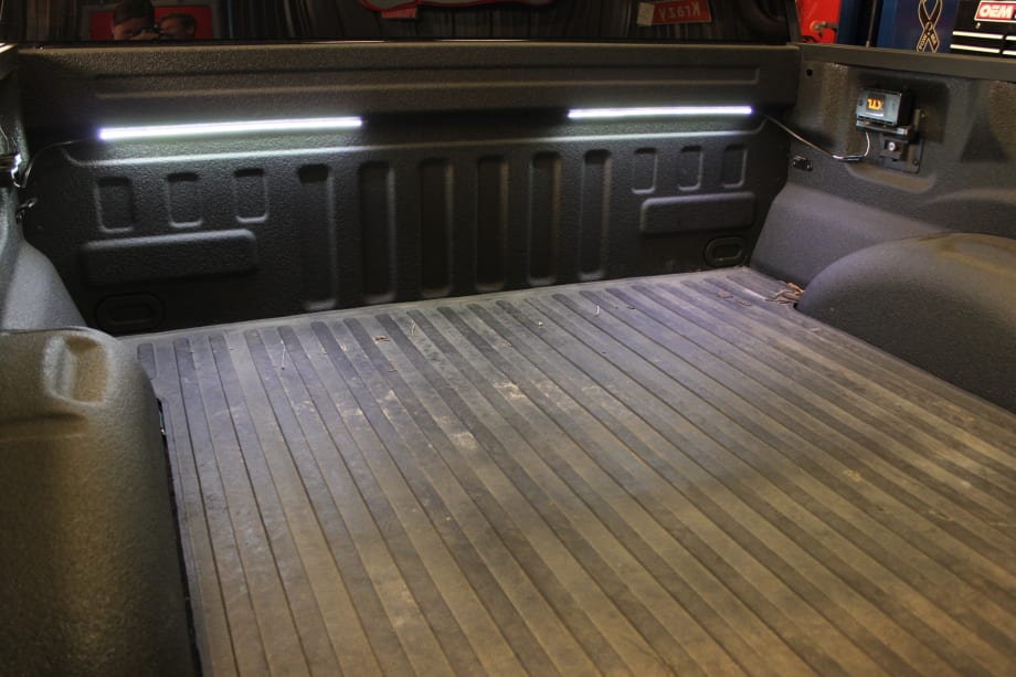 SnowEx Power Pusher TE Features Steel Trip-Edges