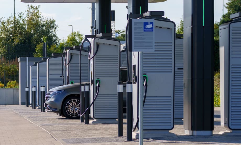 Can parked in line of EV chargers