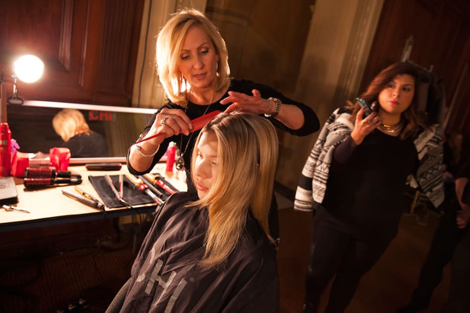 HOW-TO: Sensuous Soft Waves Seen at Sherri Hill NYFW