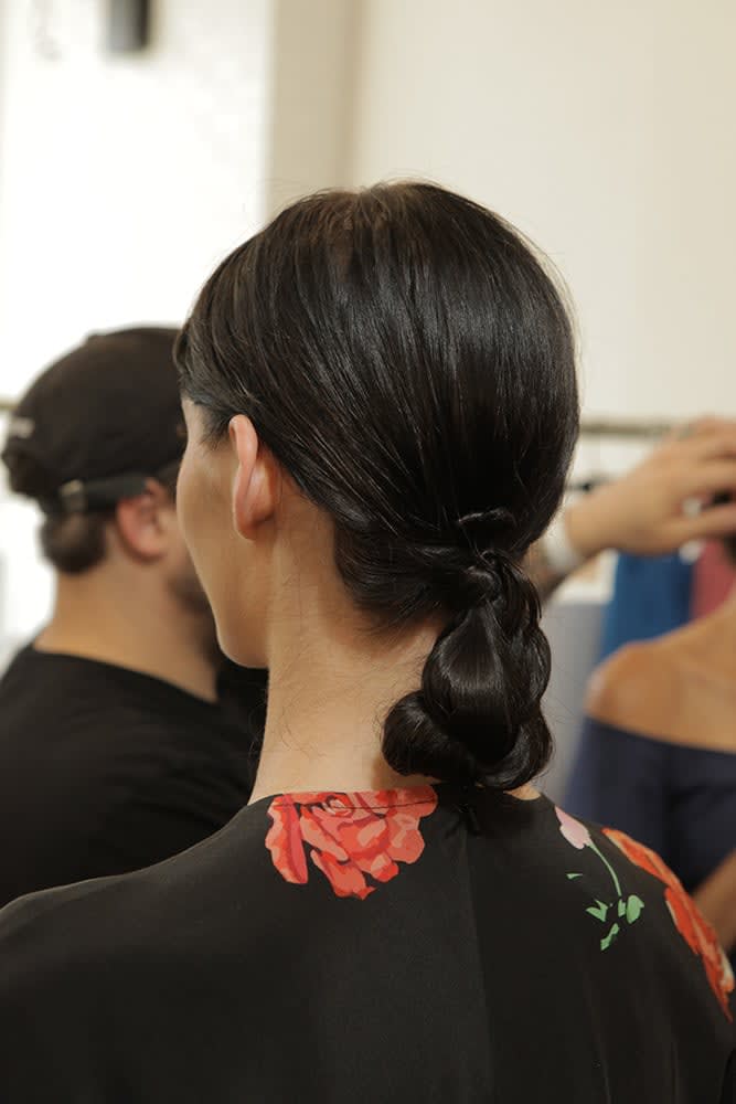 Fashion Week Spring/Summer 2017: Simple, Elegant Ponytail by Joseph DiMaggio at Novis