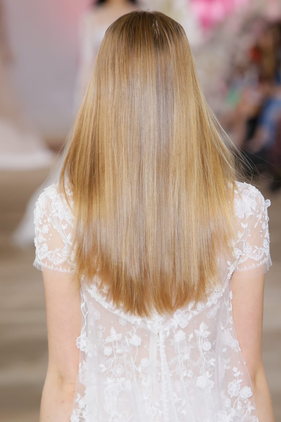 How to Style Hair Down for a Wedding